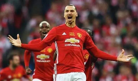 着球队在赛 着球队在赛